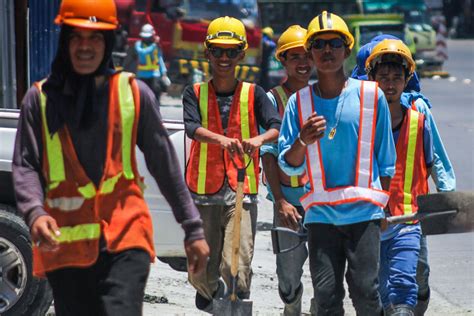boso sa construction worker|Construction Worker Jobs in Philippines .